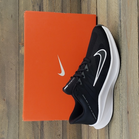 Nike Shoes | Nike Quest 3 Women's Running Shoes Black White Grey | Color: Black/White | Size: 11 | Victoria11659's Closet